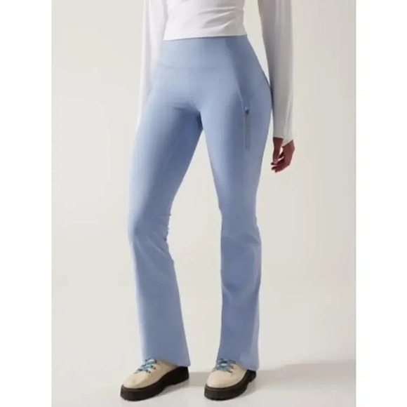 NWT Athleta Ranier Bootcut Pant in Light Blue Size 2X - Picture 1 of 14